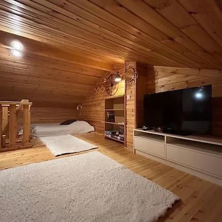 Peaceful Near Skiing Routes! *